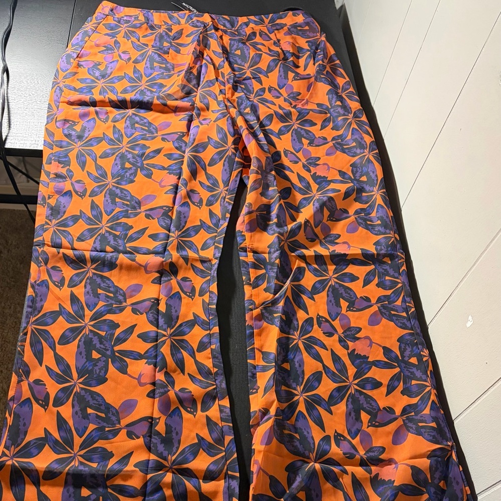 PrettyLittleThing Plus Orange and Purple Print Beach Flares